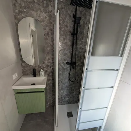 Away From Apartmán *