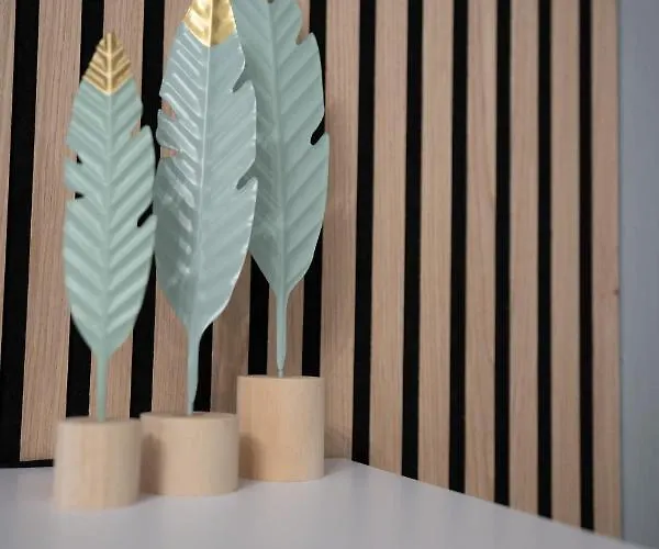 Away From ורונה